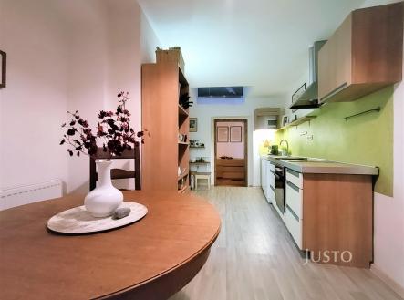 Pronájem bytu, 2+1, 82 m²