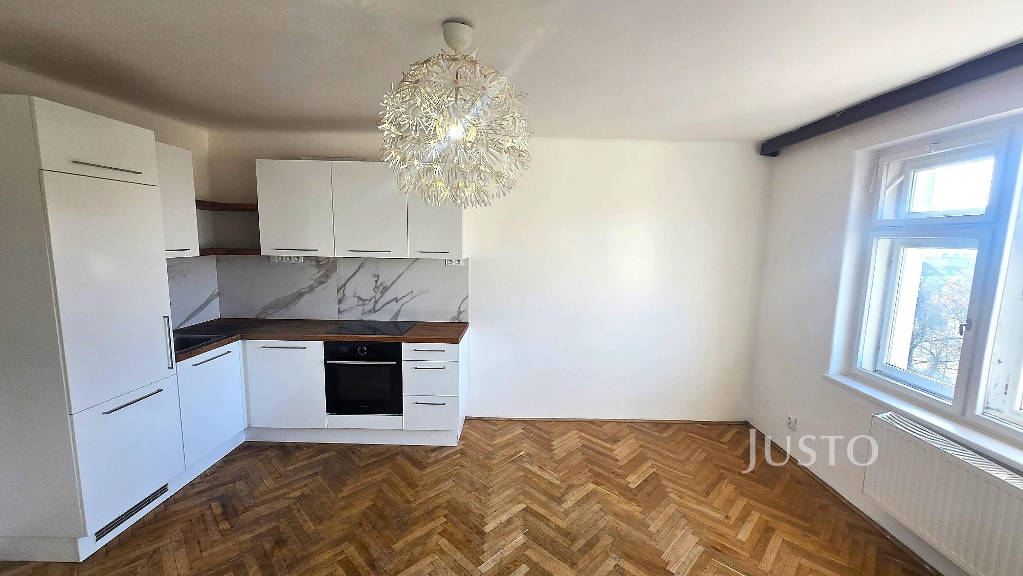 Pronájem 2+kk, 50 m², Písek - Mírové náměstí
