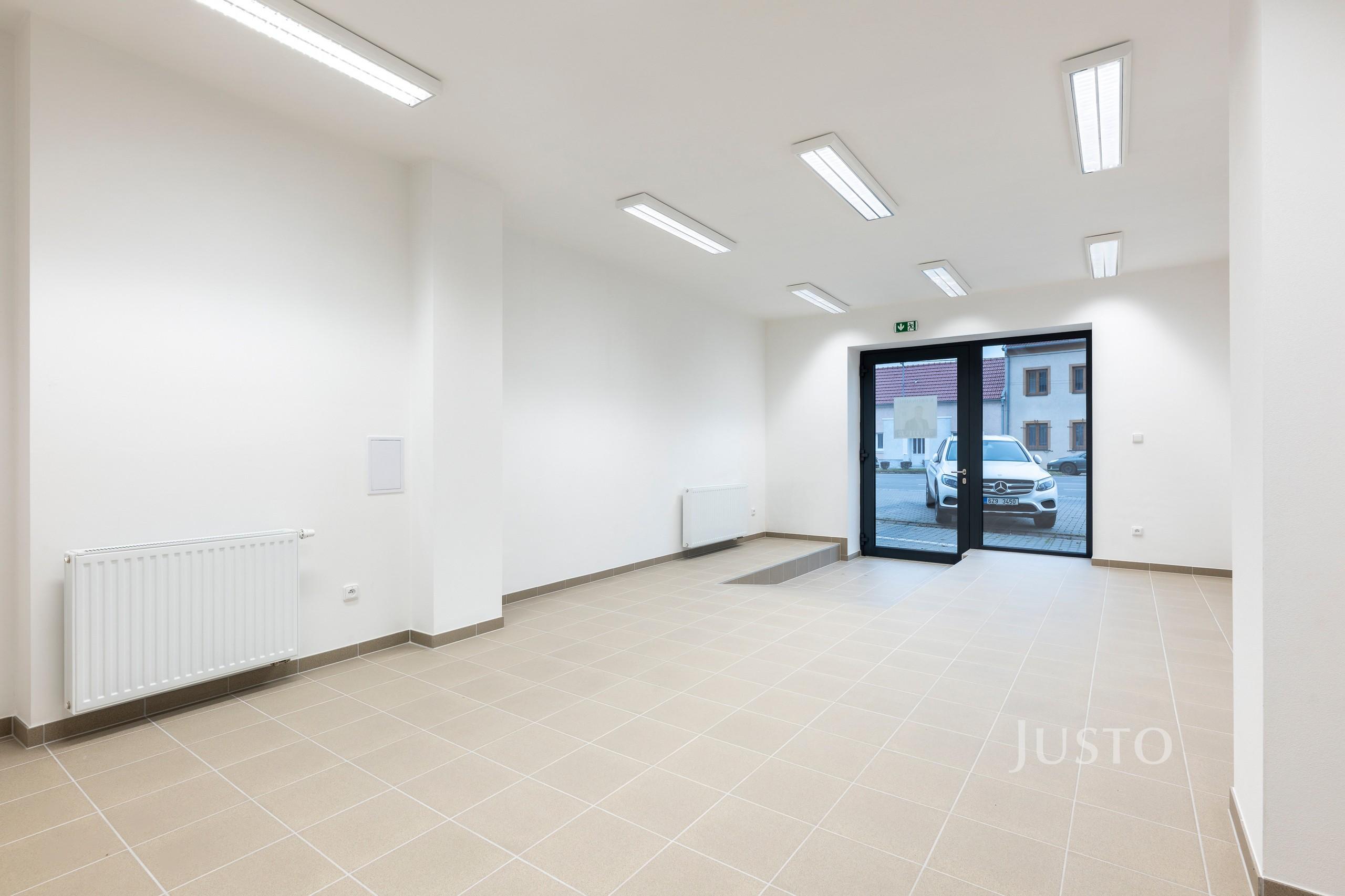 Pronájem obchodních prostor 42 m² (1.1.1)