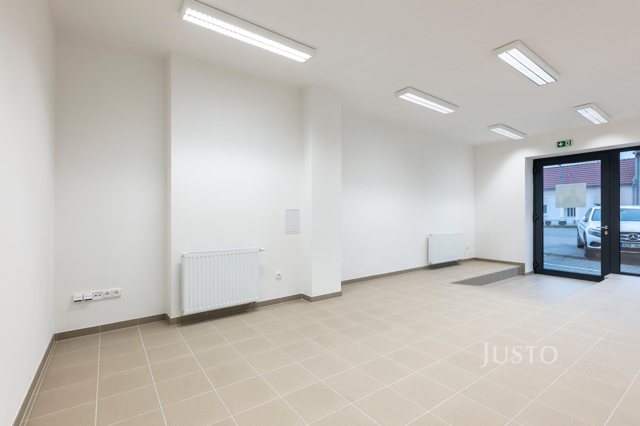 Pronájem obchodních prostor 42 m² (1.1.1)