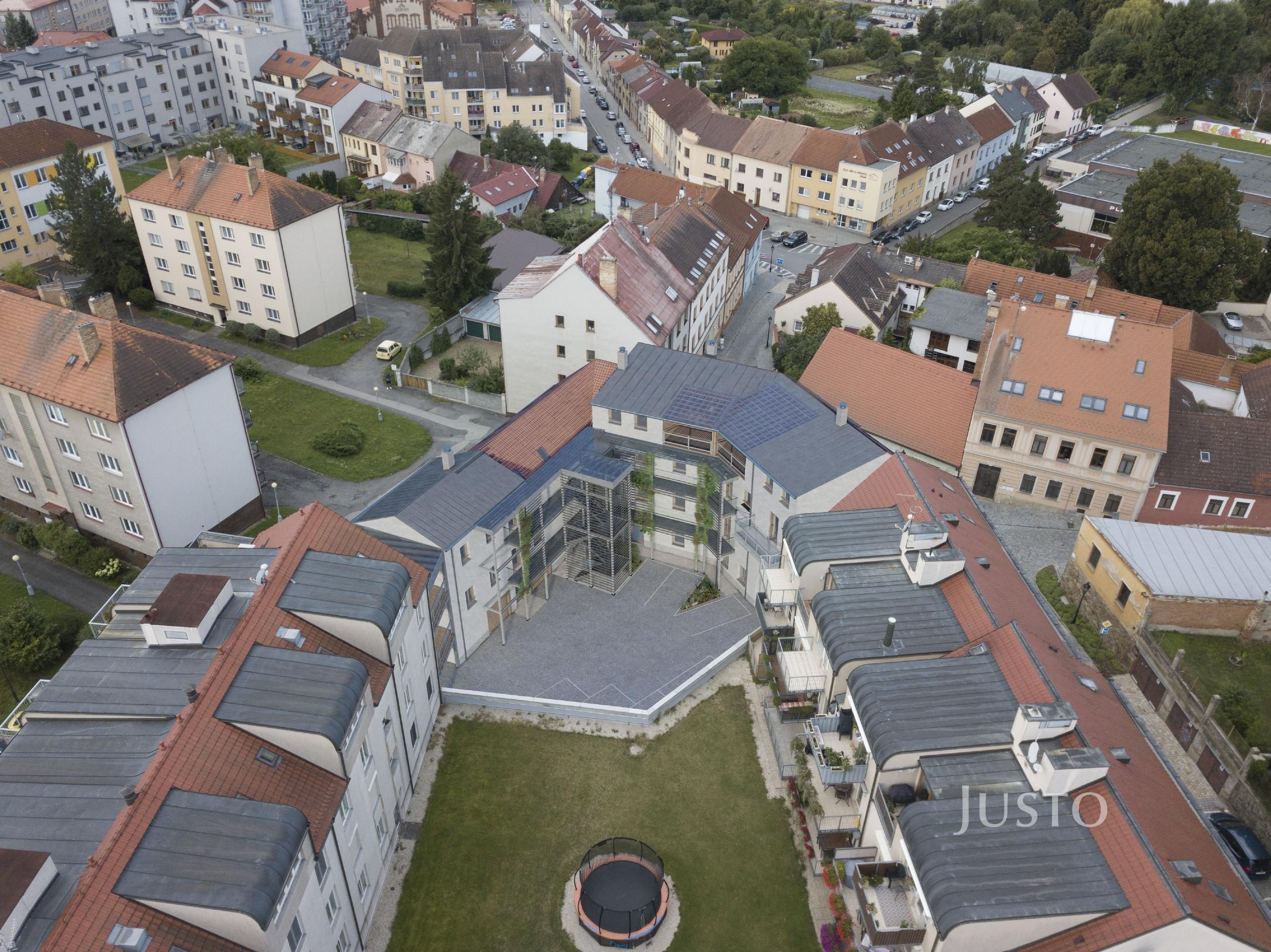 Prodej 2+kk 70 m² + balkón 7 m² + parkování