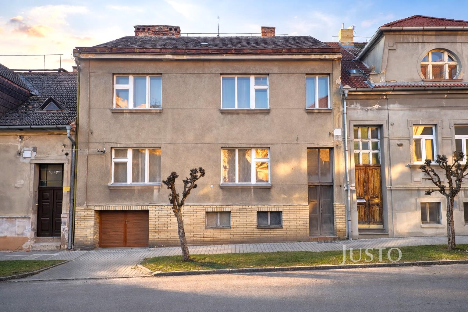 Prodej rodinného domu 160 m² s pozemkem 815 m²