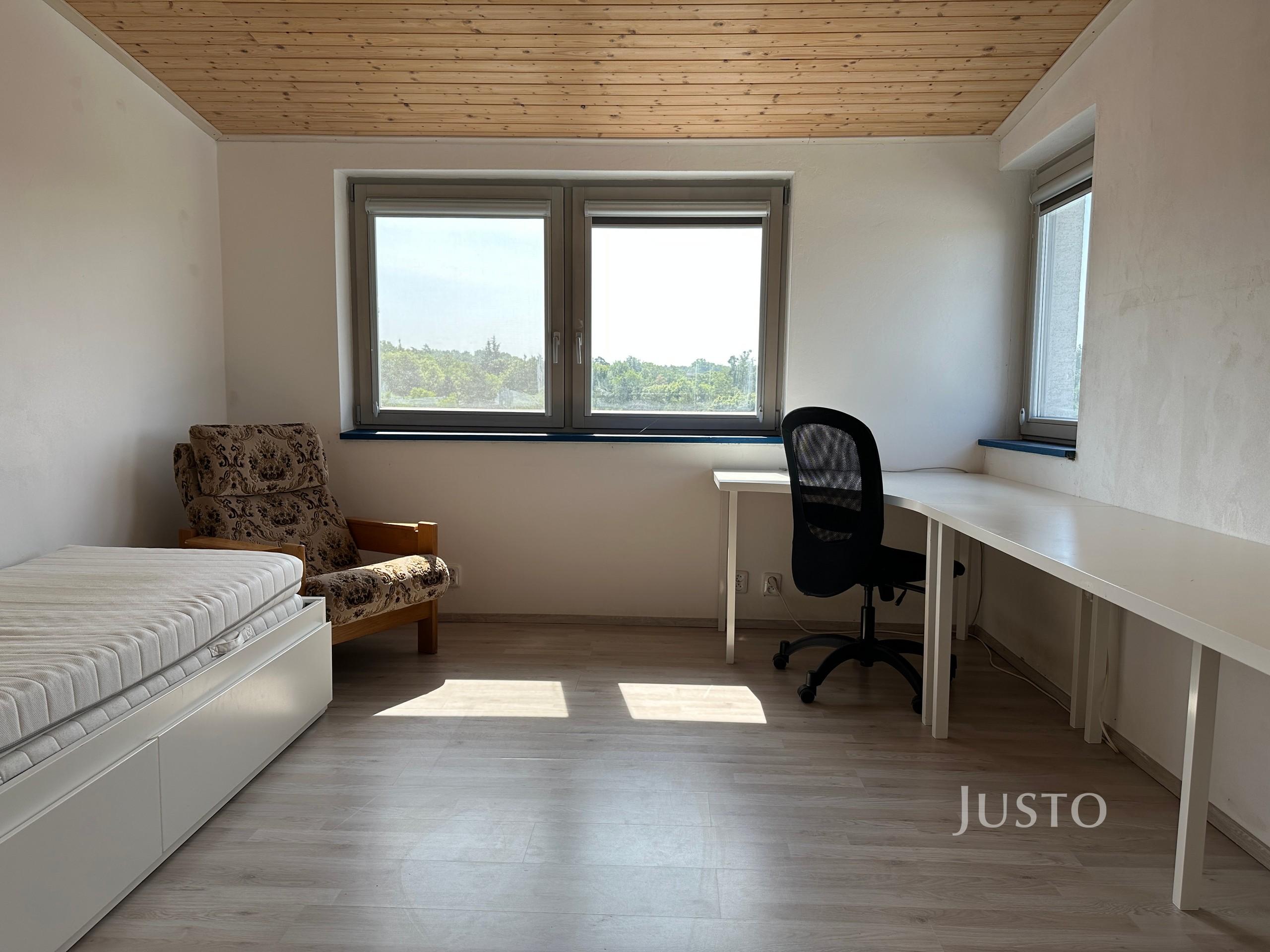 Pronájem pokoje 15 m² + parkování