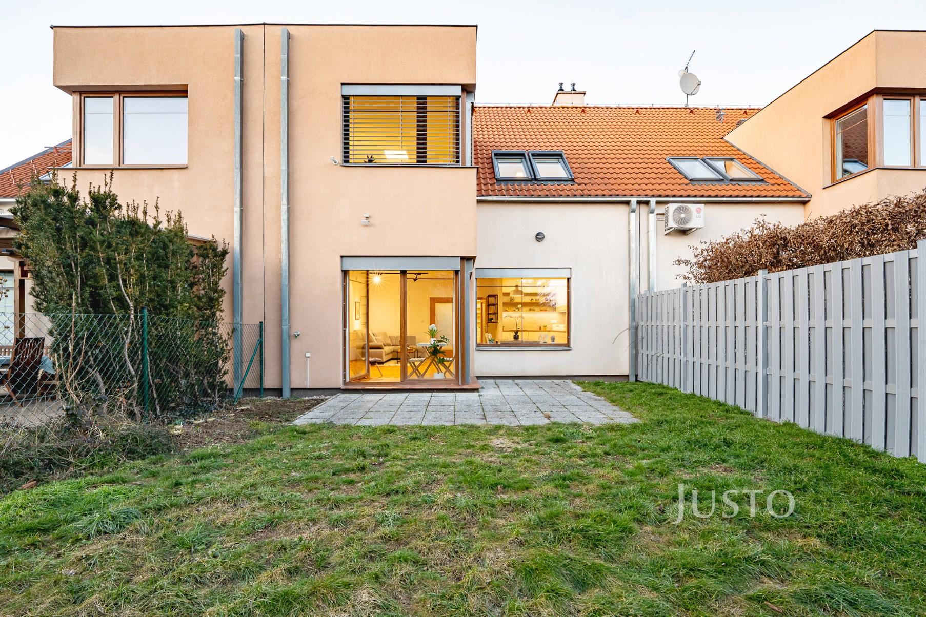 Prodej rodinného domu 158 m² s pozemkem 229 m²