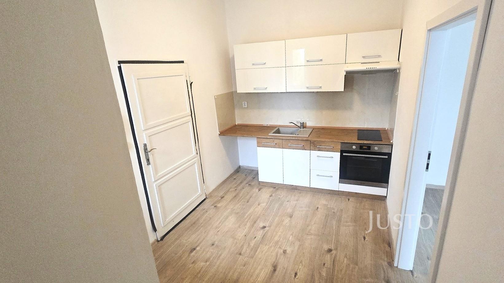 Pronájem 1+1 34 m², Písek - Harantova