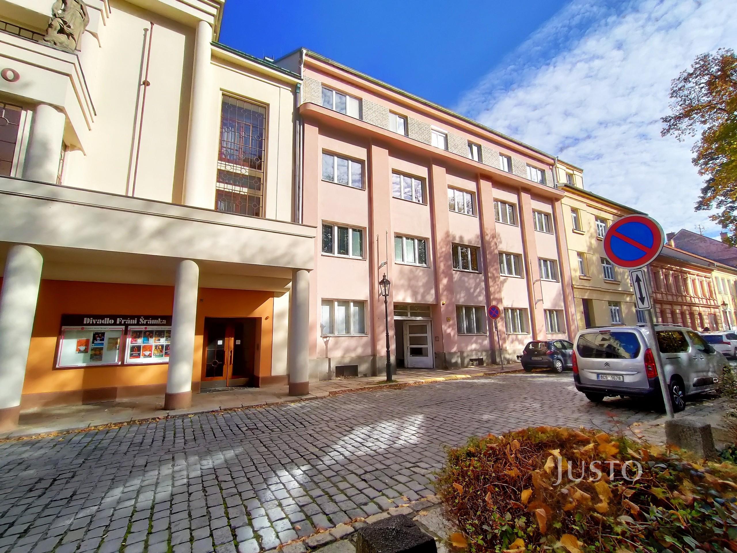 Pronájem 3+1+ parkování, 100 m², Písek - Tylova