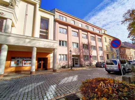 Pronájem bytu, 3+1, 100 m²