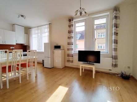 Pronájem bytu, 1+kk, 37 m²