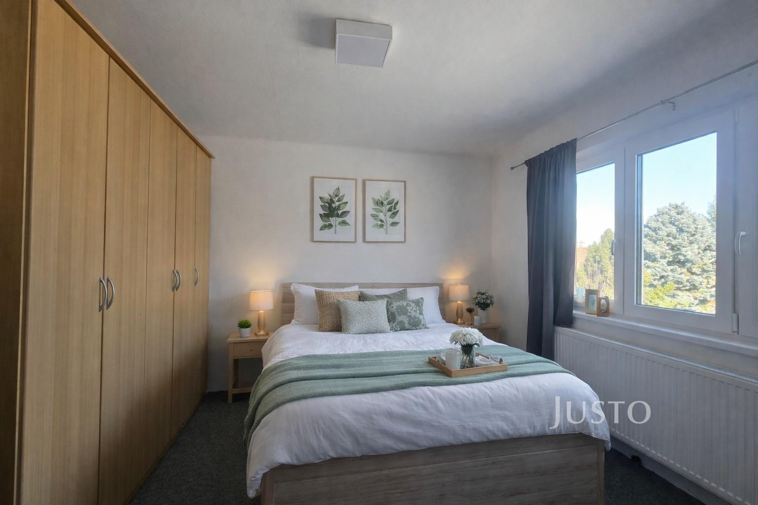 Pronájem 3+1 66 m² + parkování + zahrada, Písek - Václavské náměstí