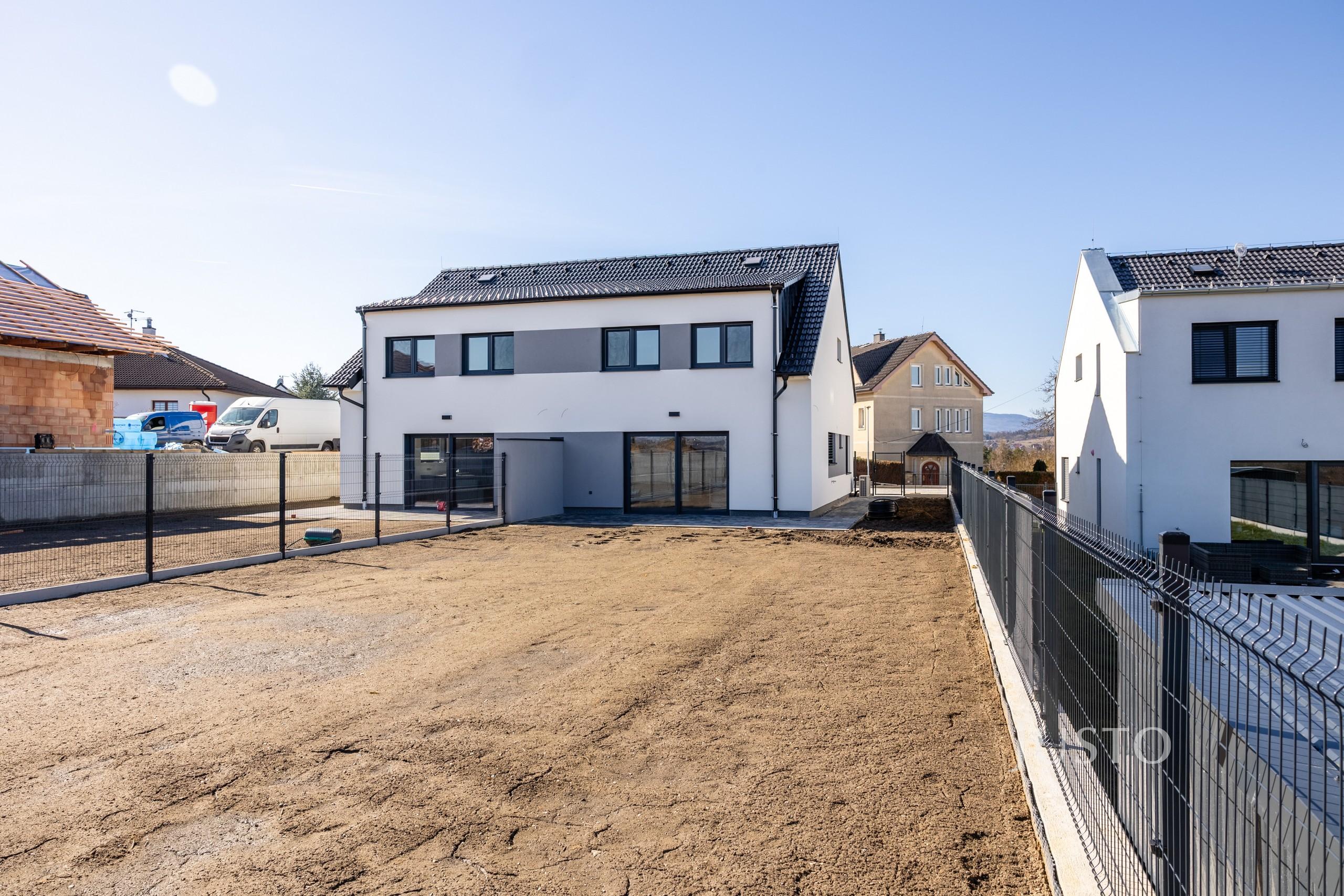 Pronájem rodinného domu 121 m² s pozemkem 480 m² + terasa 13 m²