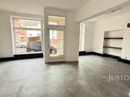 Pronájem kanceláře, 70 m²