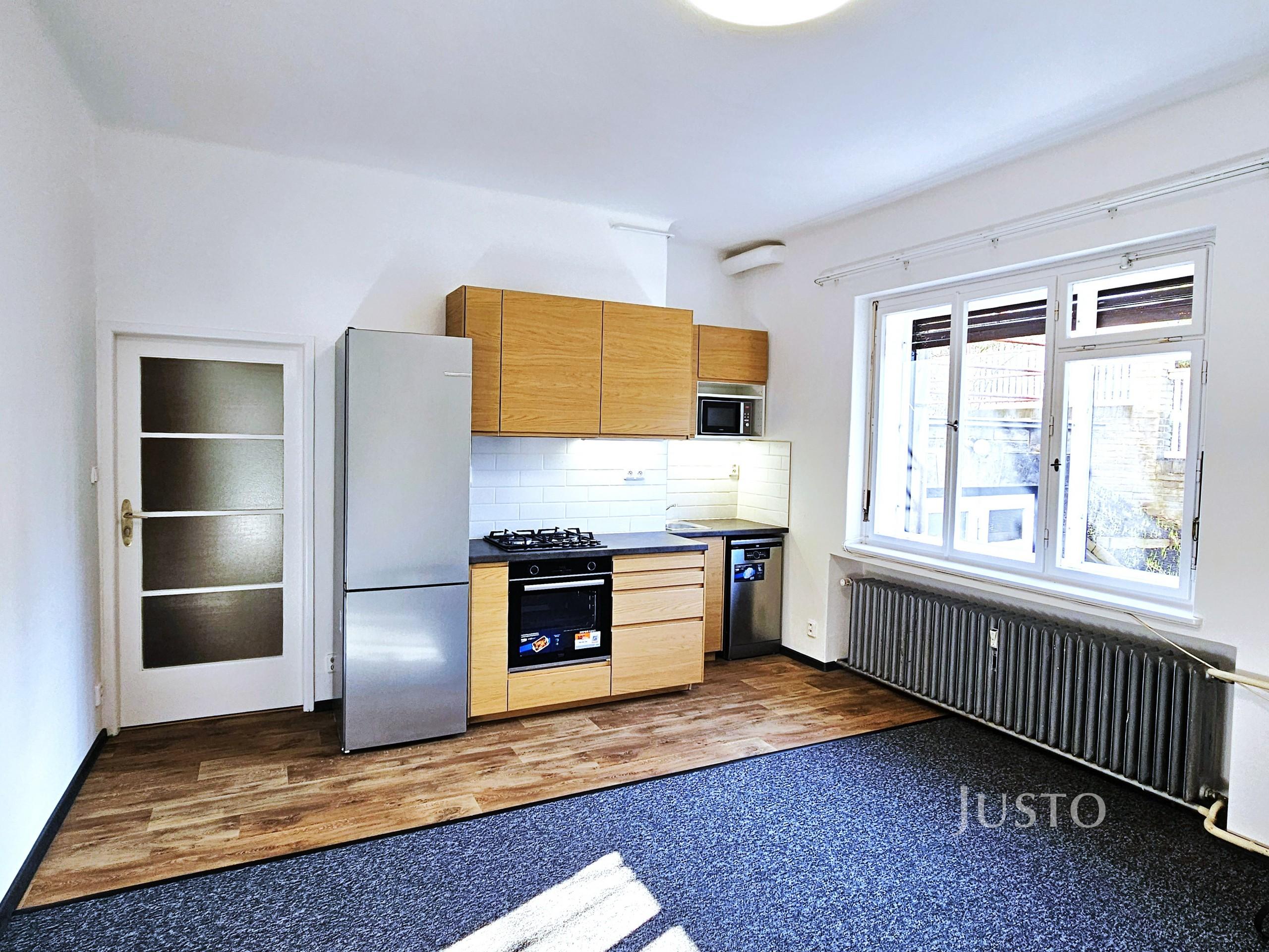 Pronájem ateliéru 2+kk, 43 m², České družiny, Praha 6 - Dejvice