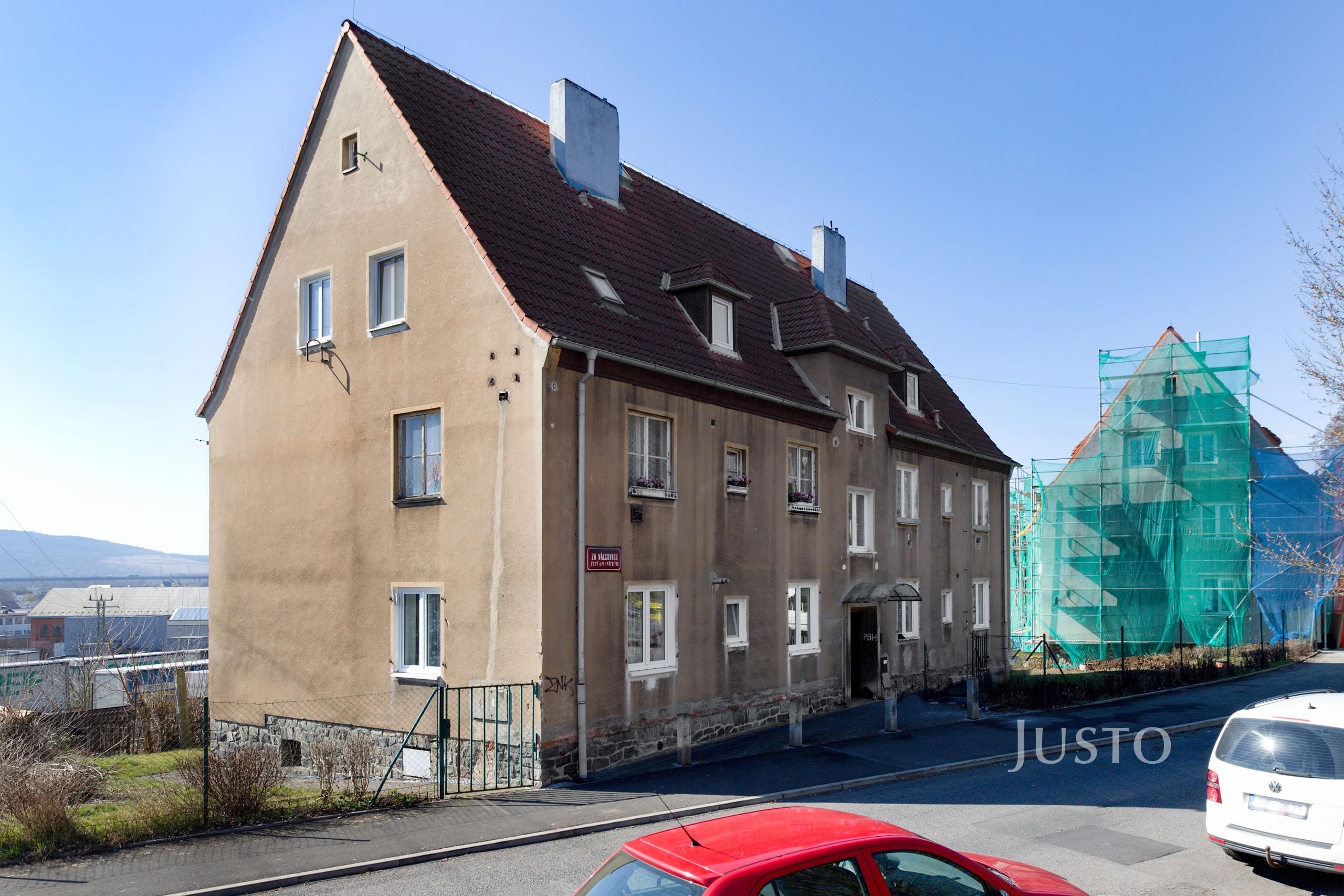 Prodej 2+1 45 m² + zahrada