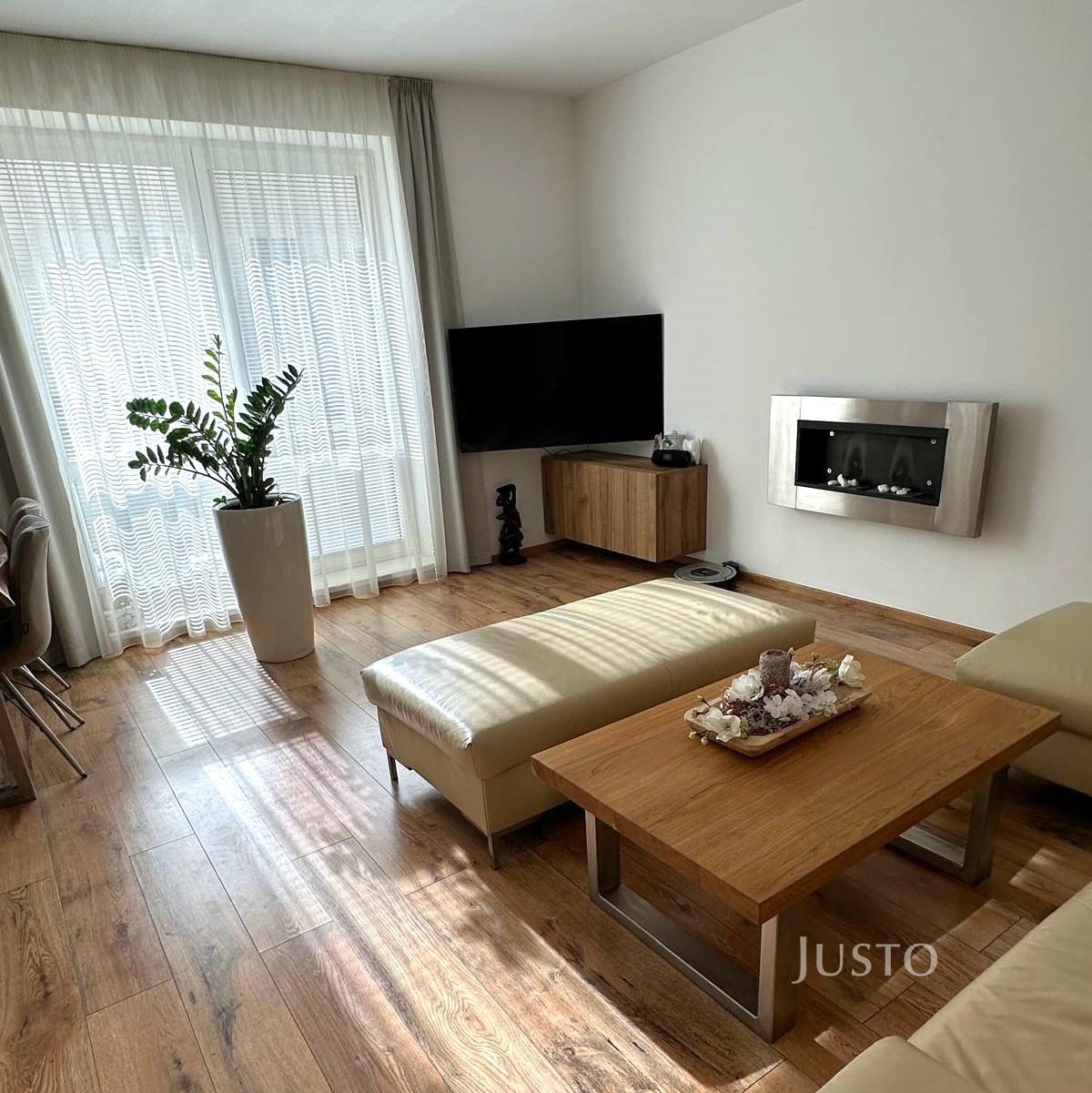 Pronájem 3+kk 74 m² + terasa + parkování