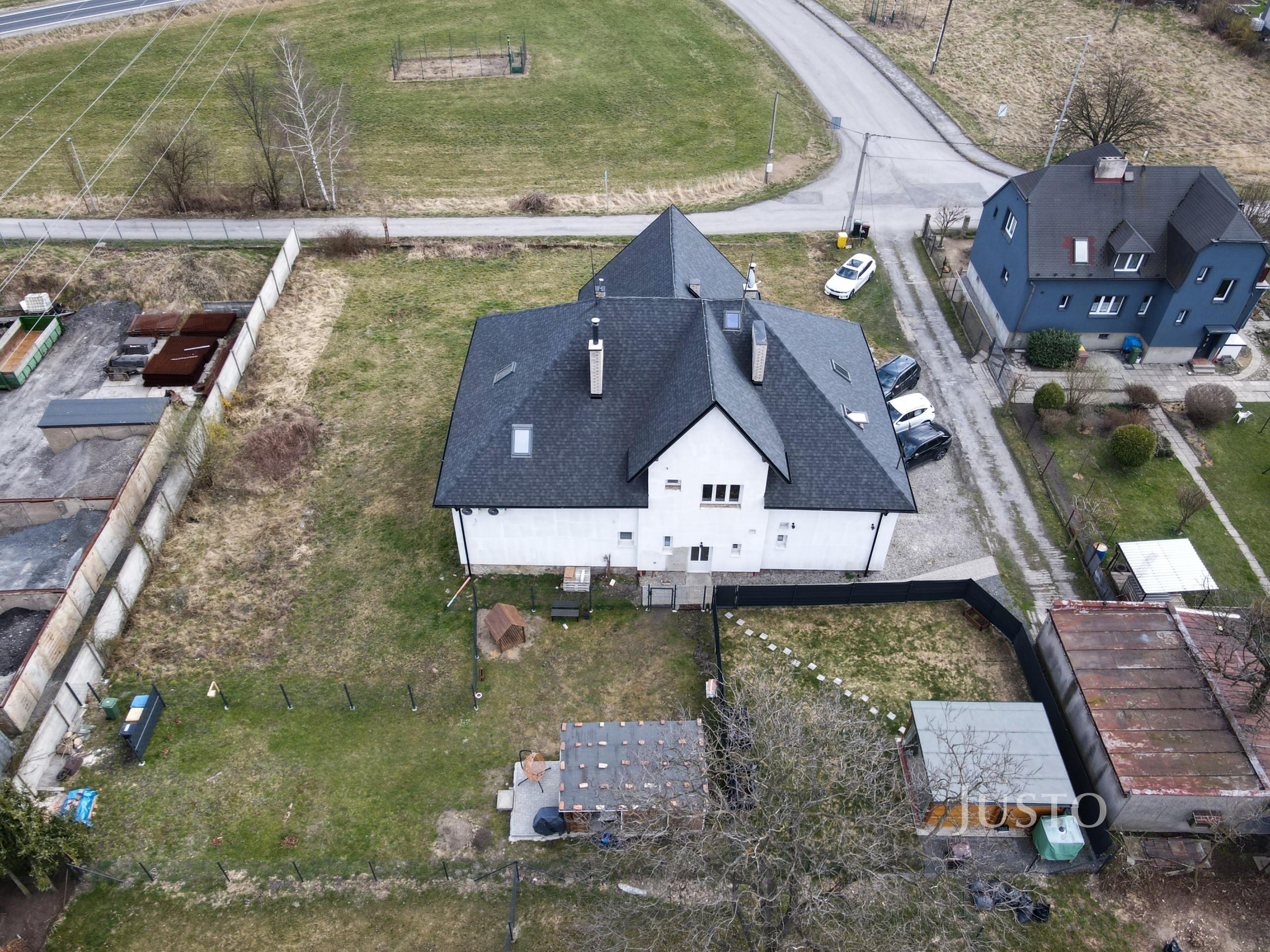 Prodej 2+1 93 m² + zahrada 155 m² + parkování