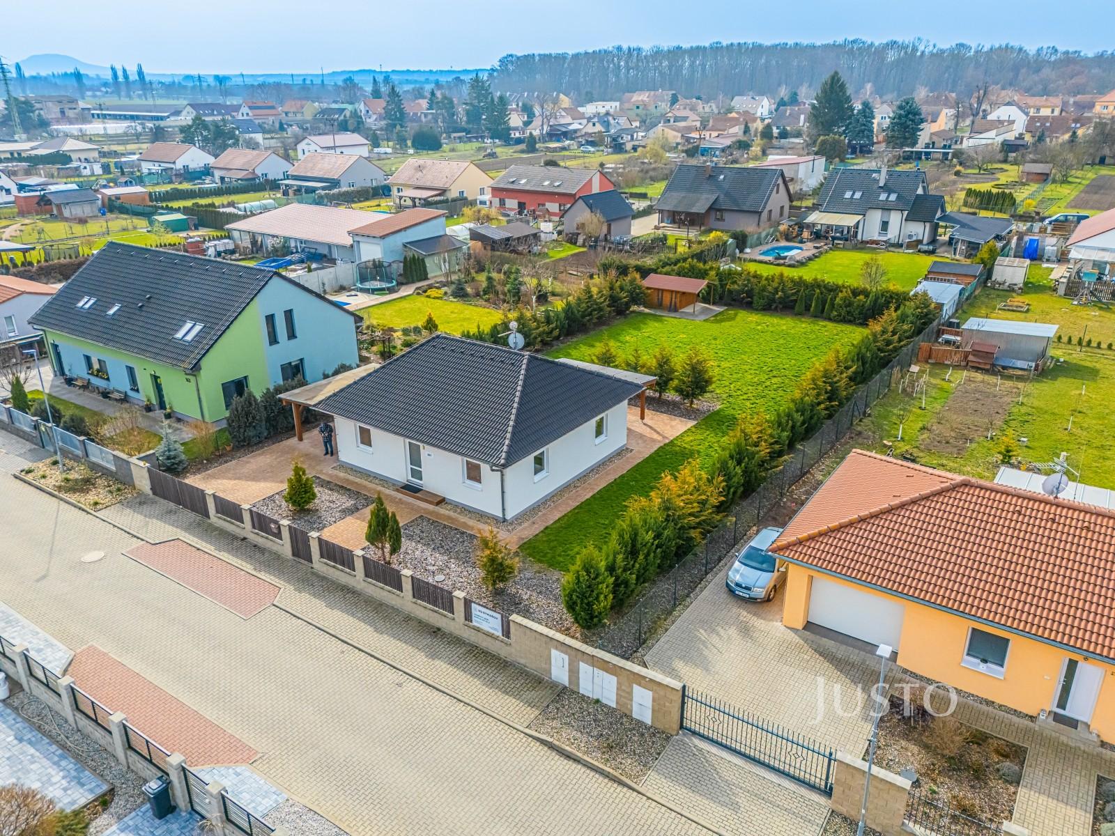 Prodej rodinného domu 83 m² s pozemkem 1301 m² + terasa