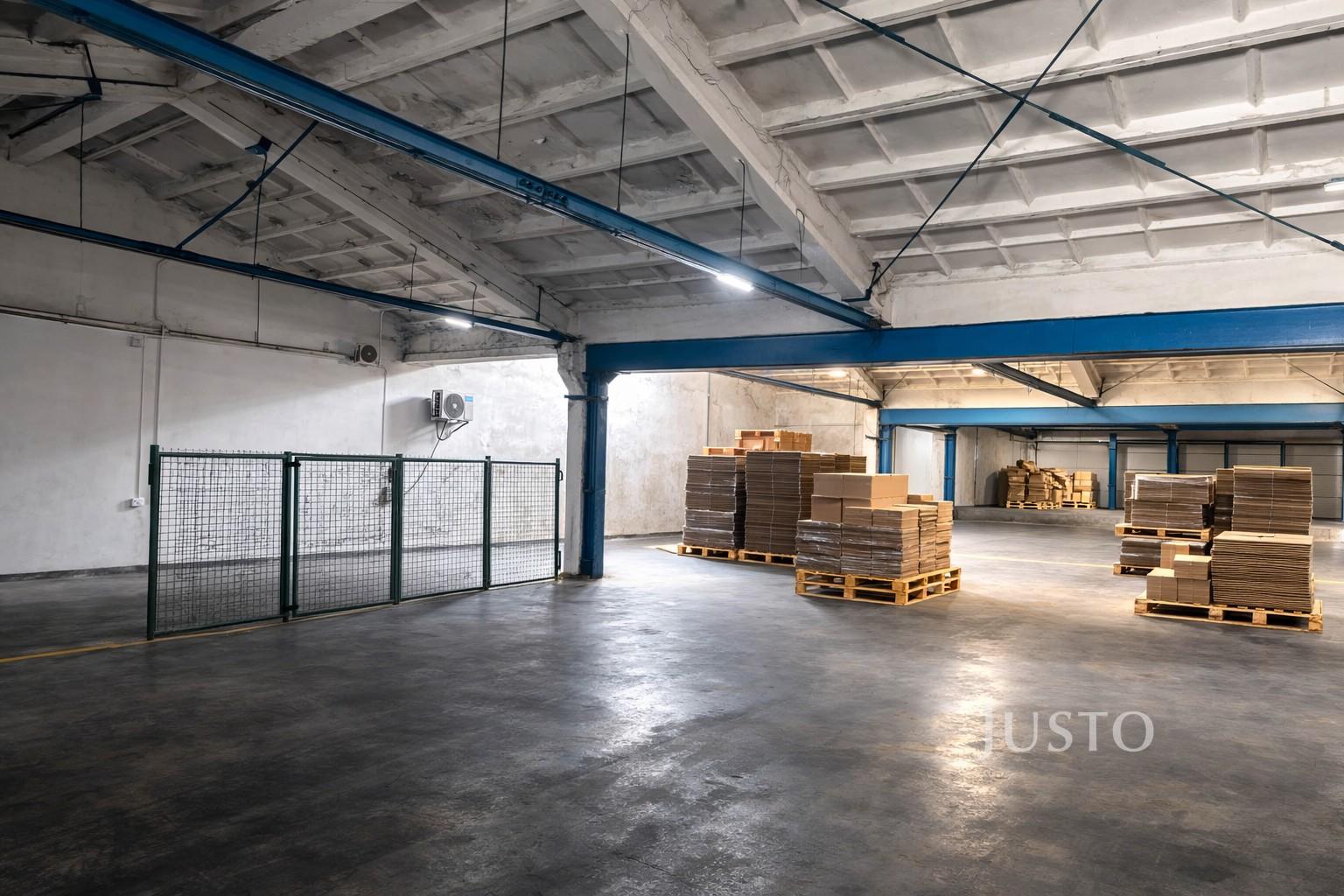 Pronájem skladů 300 m²