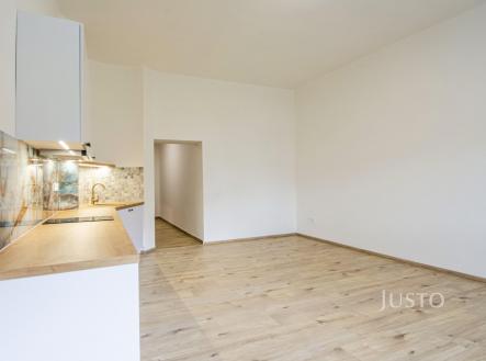 Pronájem bytu, 1+kk, 37 m²