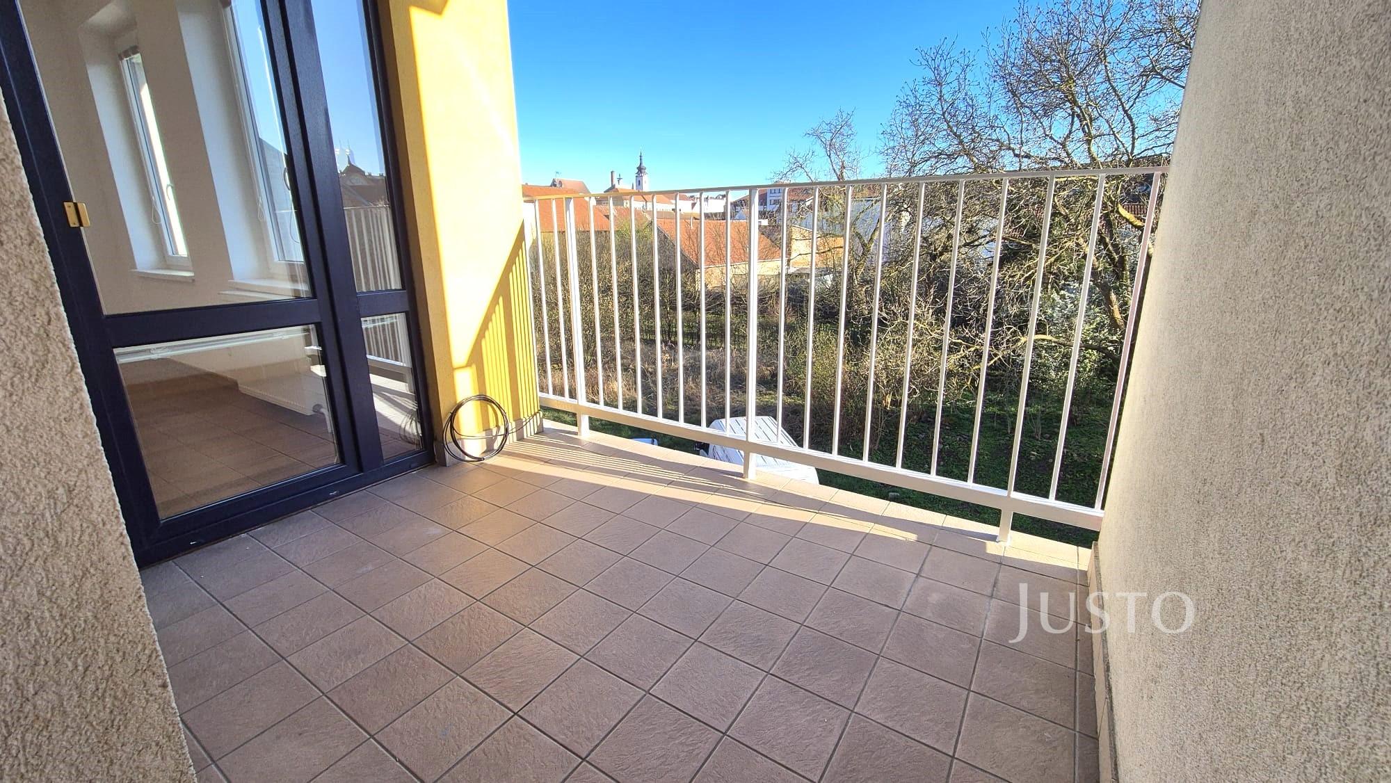 Pronájem 2+kk 65 m² + lodžie