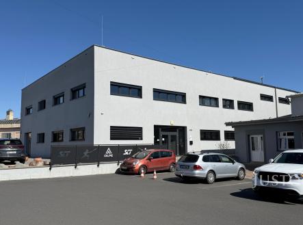 Pronájem kanceláře, 165 m²