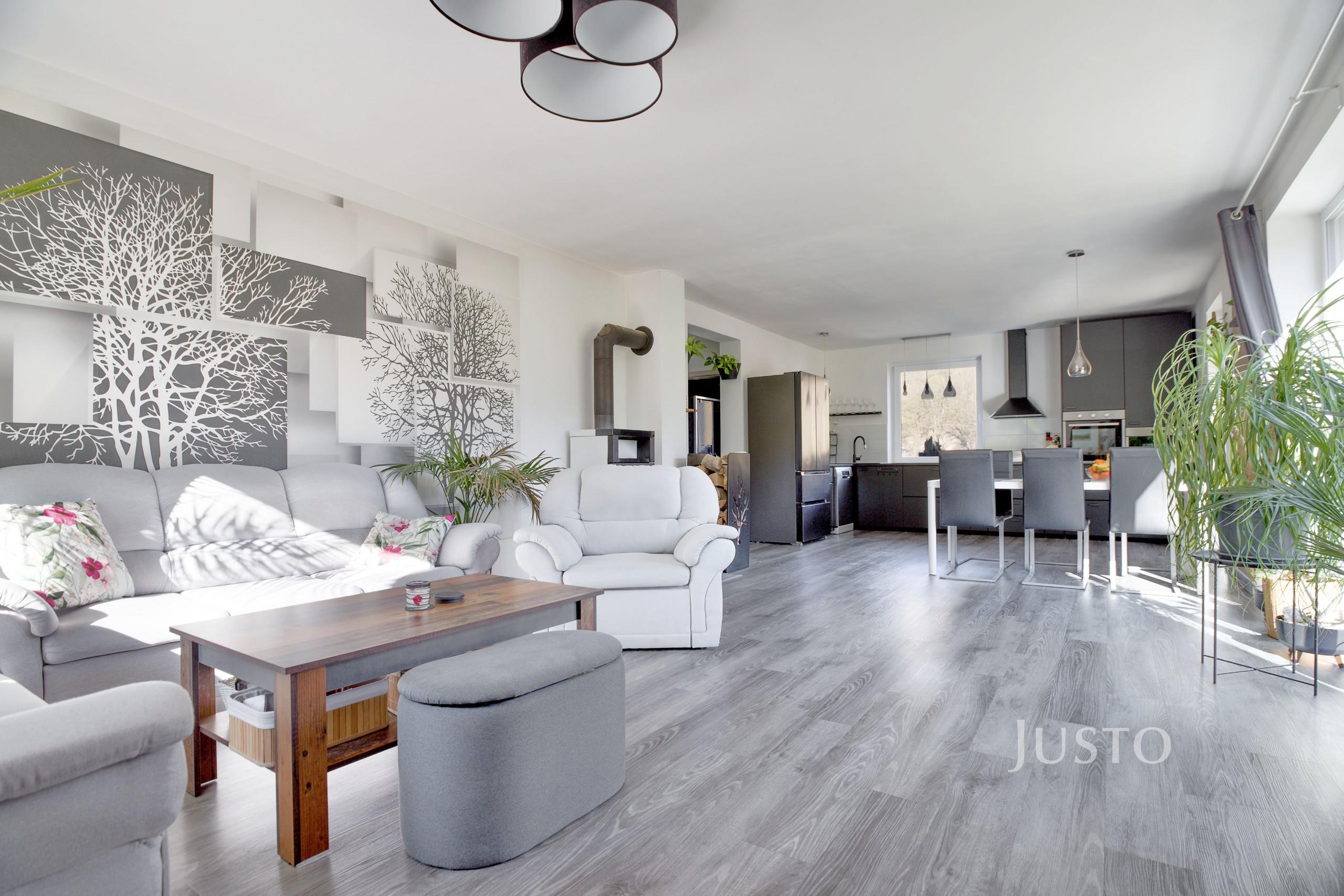 Prodej rodinného domu 148 m² s pozemkem 1008 m² + terasa