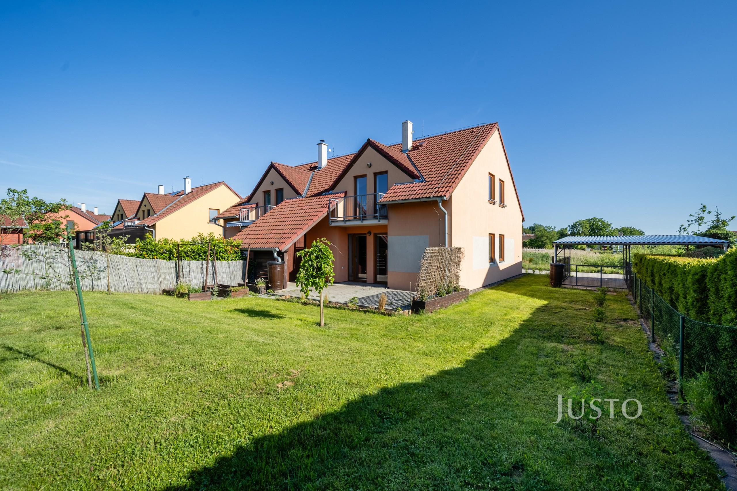 Prodej rodinného domu 141 m² s pozemkem 385 m² + terasa 7 m² + balkón 4 m²