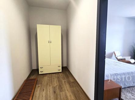 Pronájem bytu, 1+kk, 40 m²