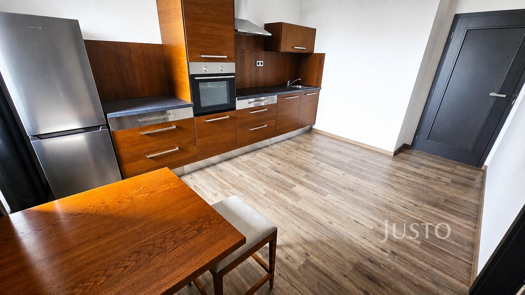 Pronájem 1+1 40 m² + parkování