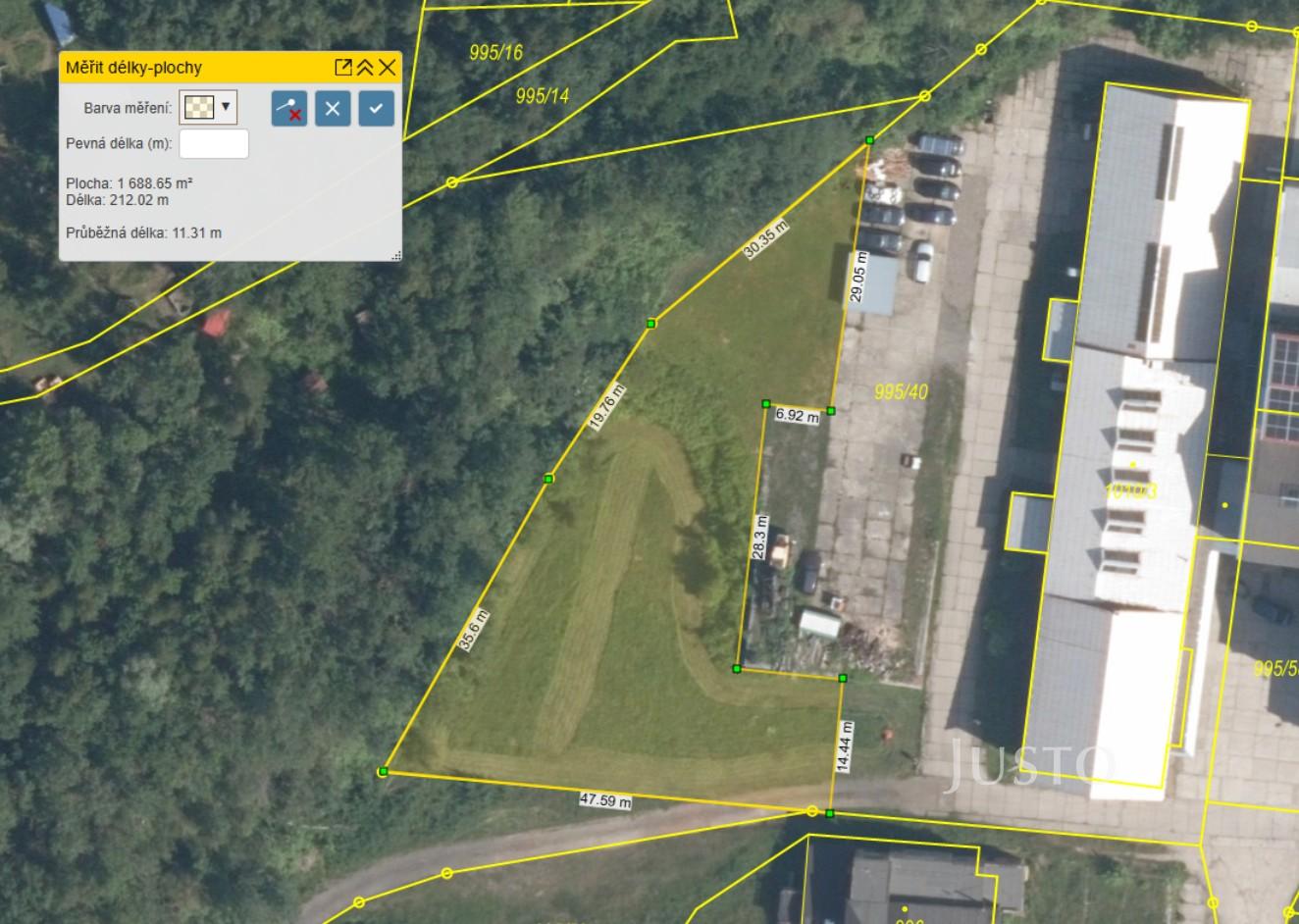 Prodej komerčního pozemku 1688 m²