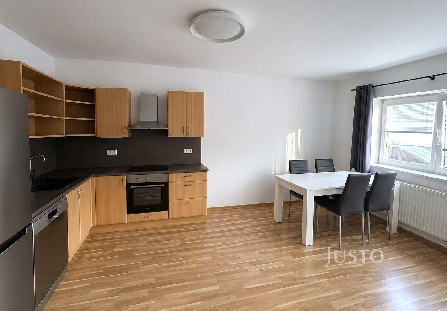 Pronájem 3+kk 70 m² + terasa 13 m²