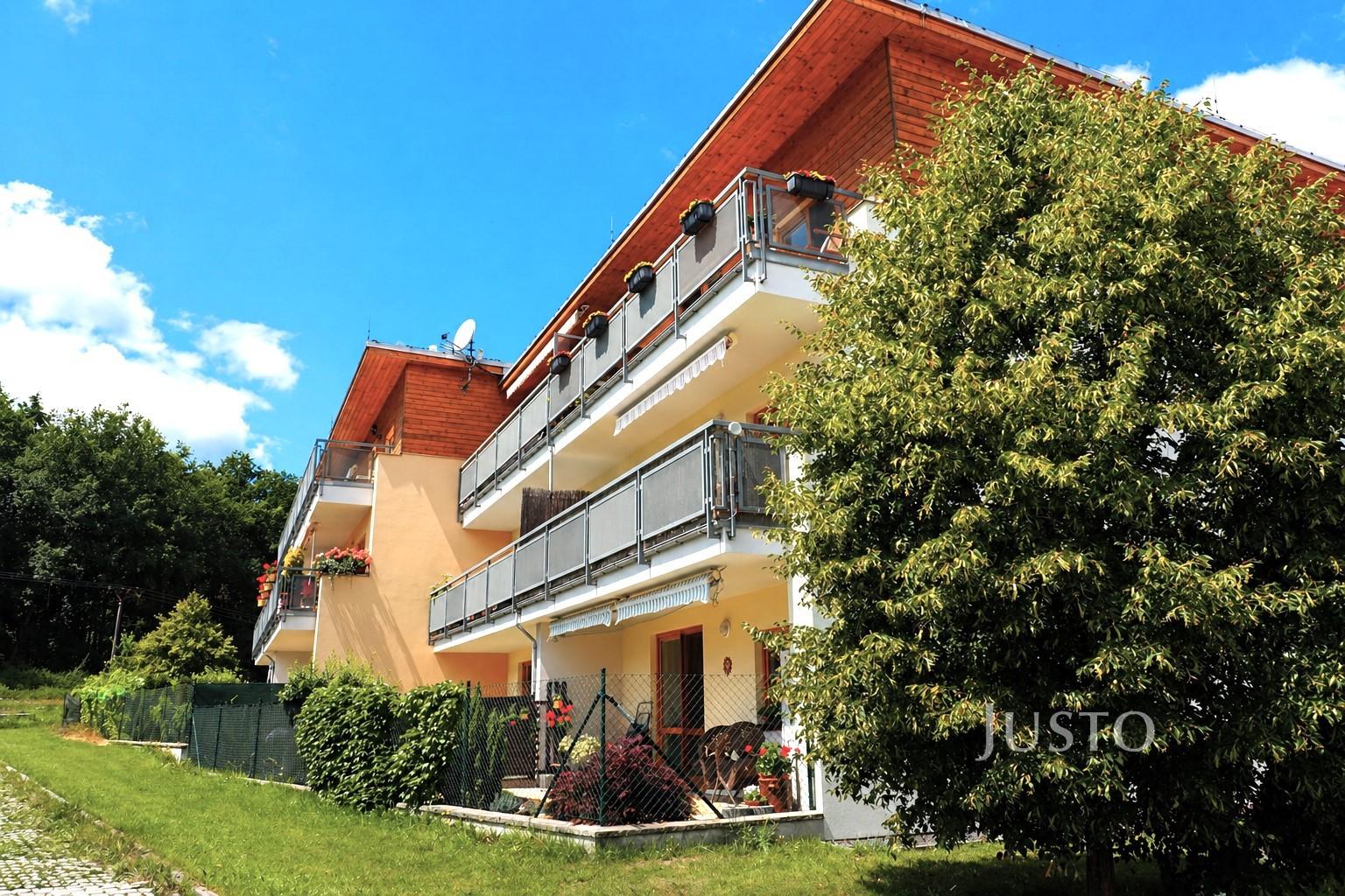 Pronájem 3+kk 70 m² + terasa 13 m²