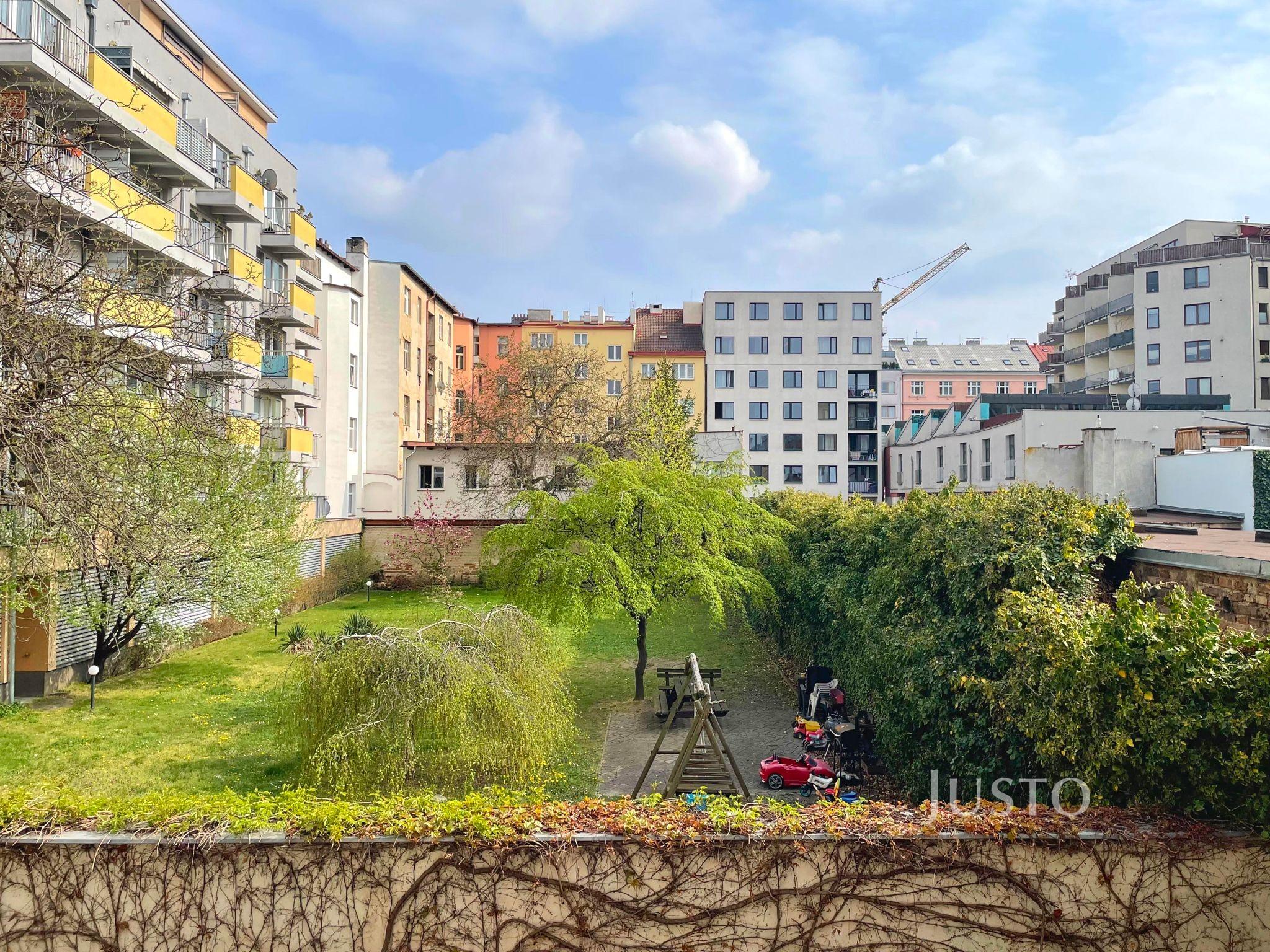 Podnájem 3+1 79 m² + balkón 3 m²