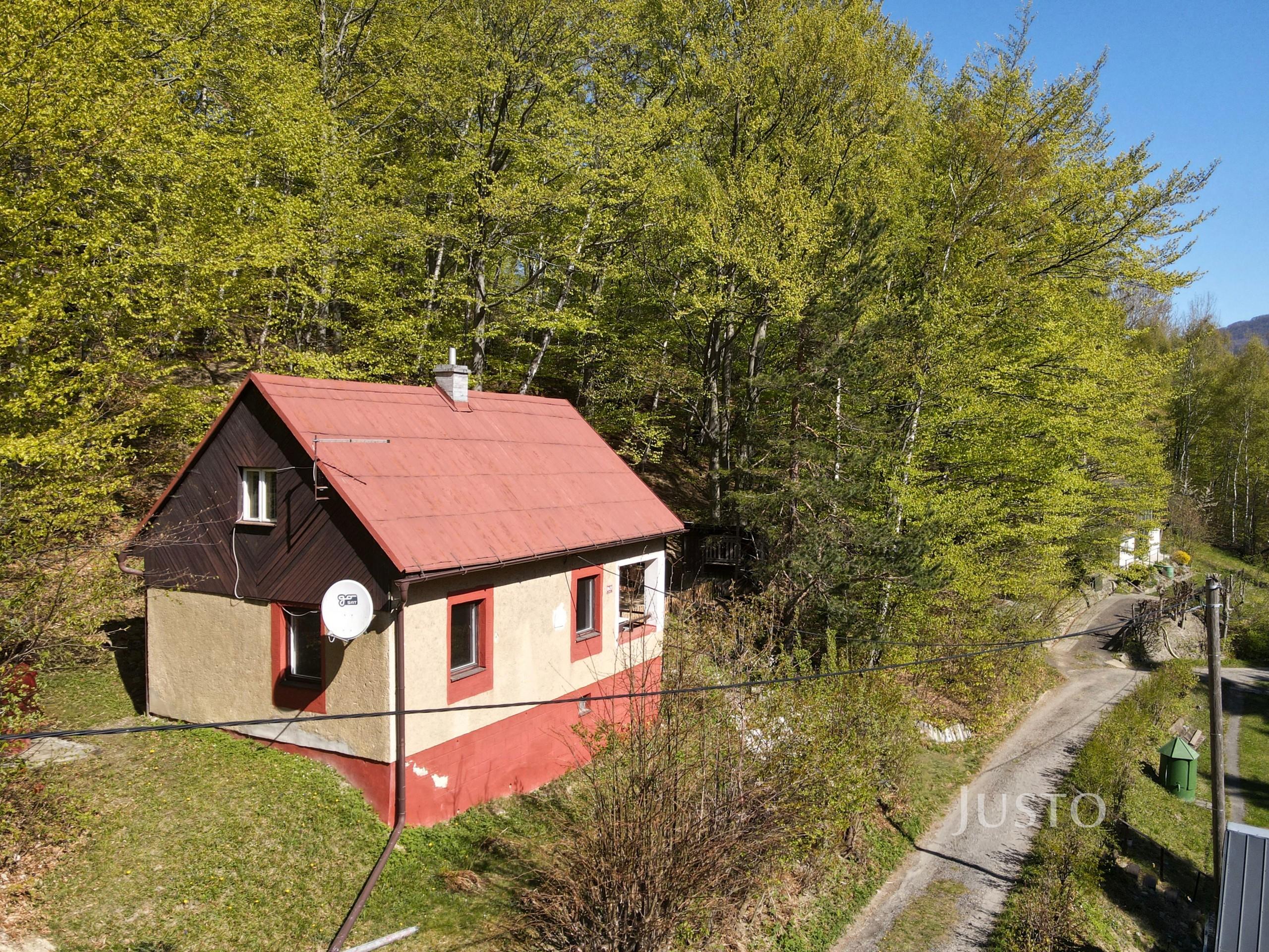 Prodej chaty 68 m² s pozemkem 295 m² + terasa 6 m²