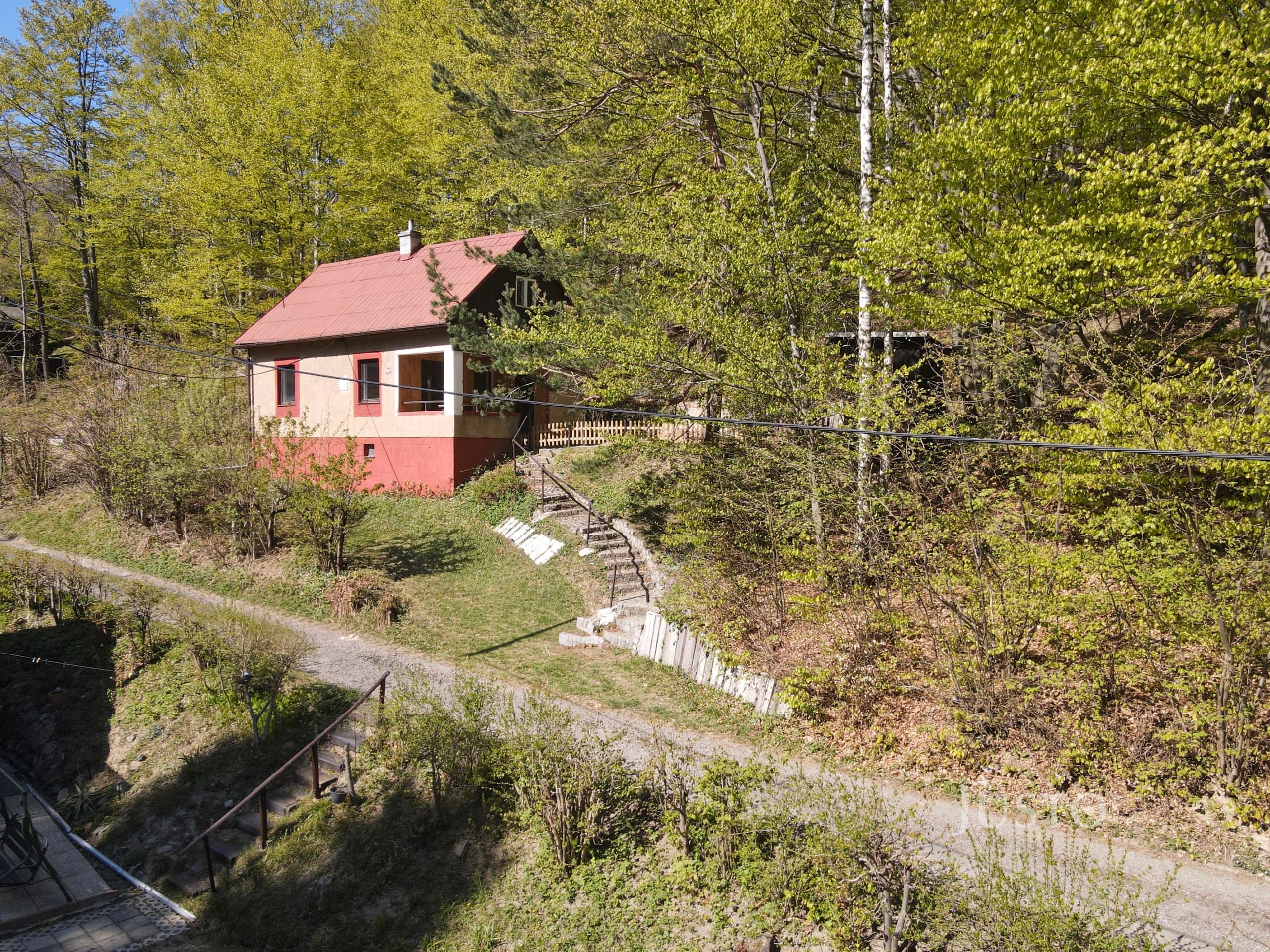 Prodej chaty 68 m² s pozemkem 295 m² + terasa 6 m²