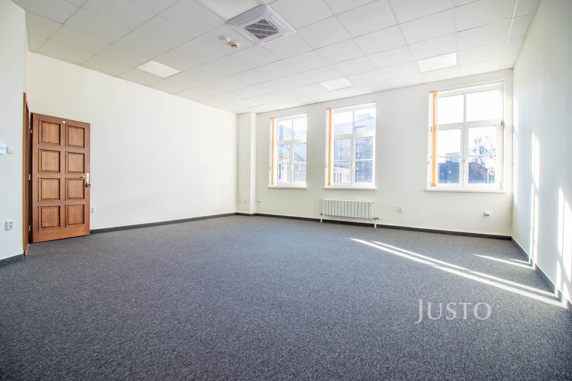 Pronájem kanceláří 67 m²