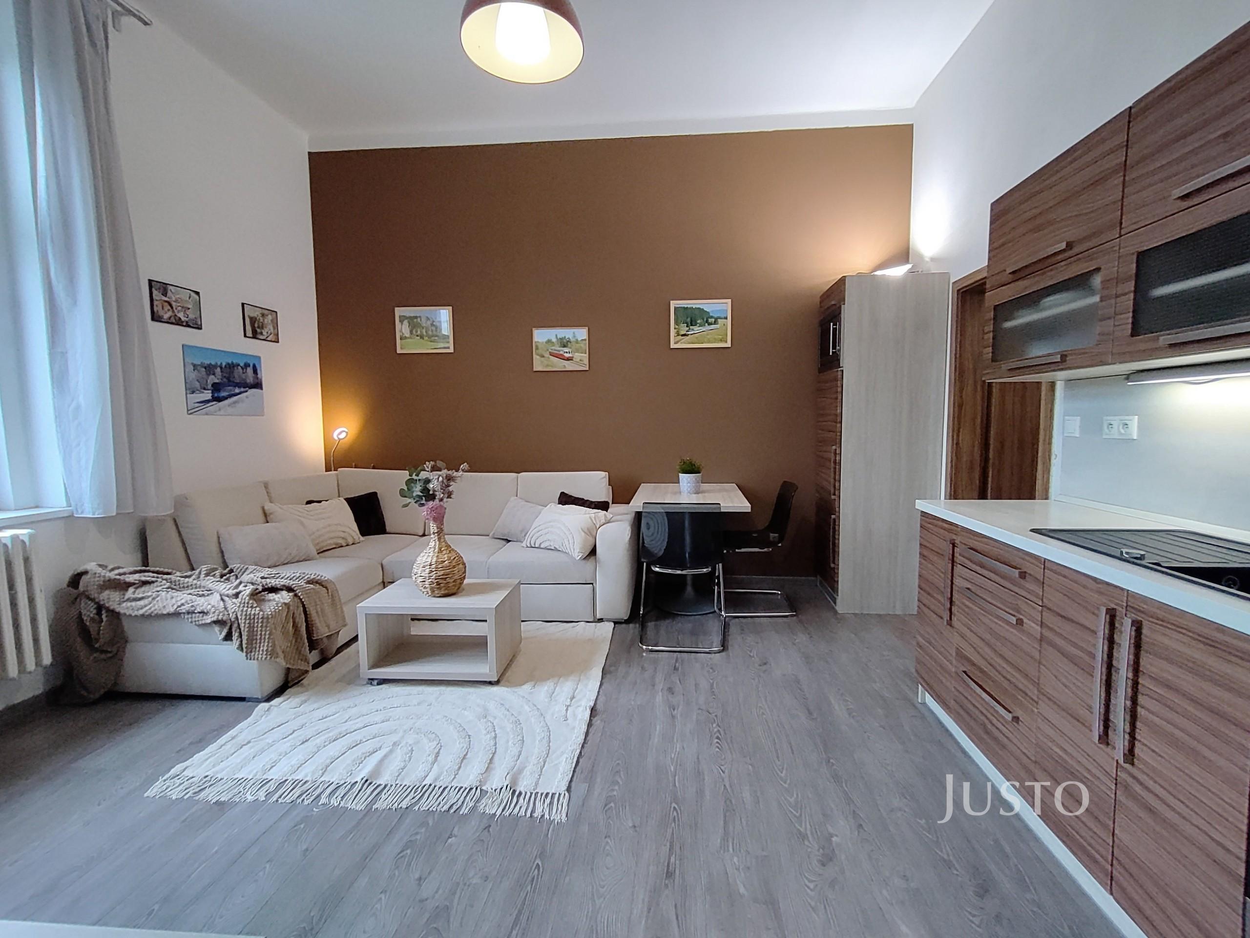Pronájem 2+kk+P, 45 m², Písek - Pražská