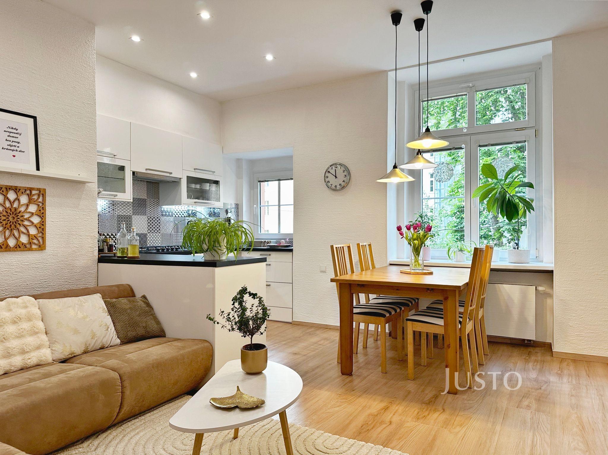 Prodej bytu 3+kk, 78 m², 9 m² sklepní kóje, Praha 3