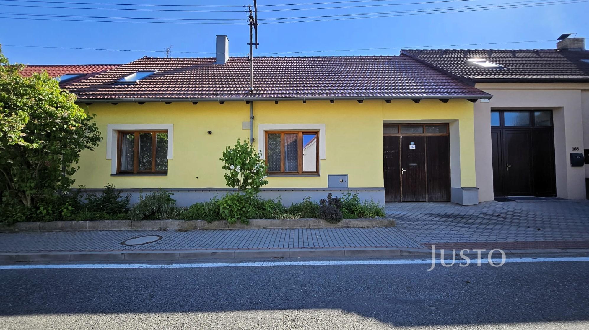 Prodej rodinného domu 156 m² s pozemkem 443 m²