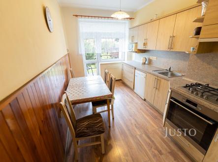 Prodej bytu, 2+1, 65 m²