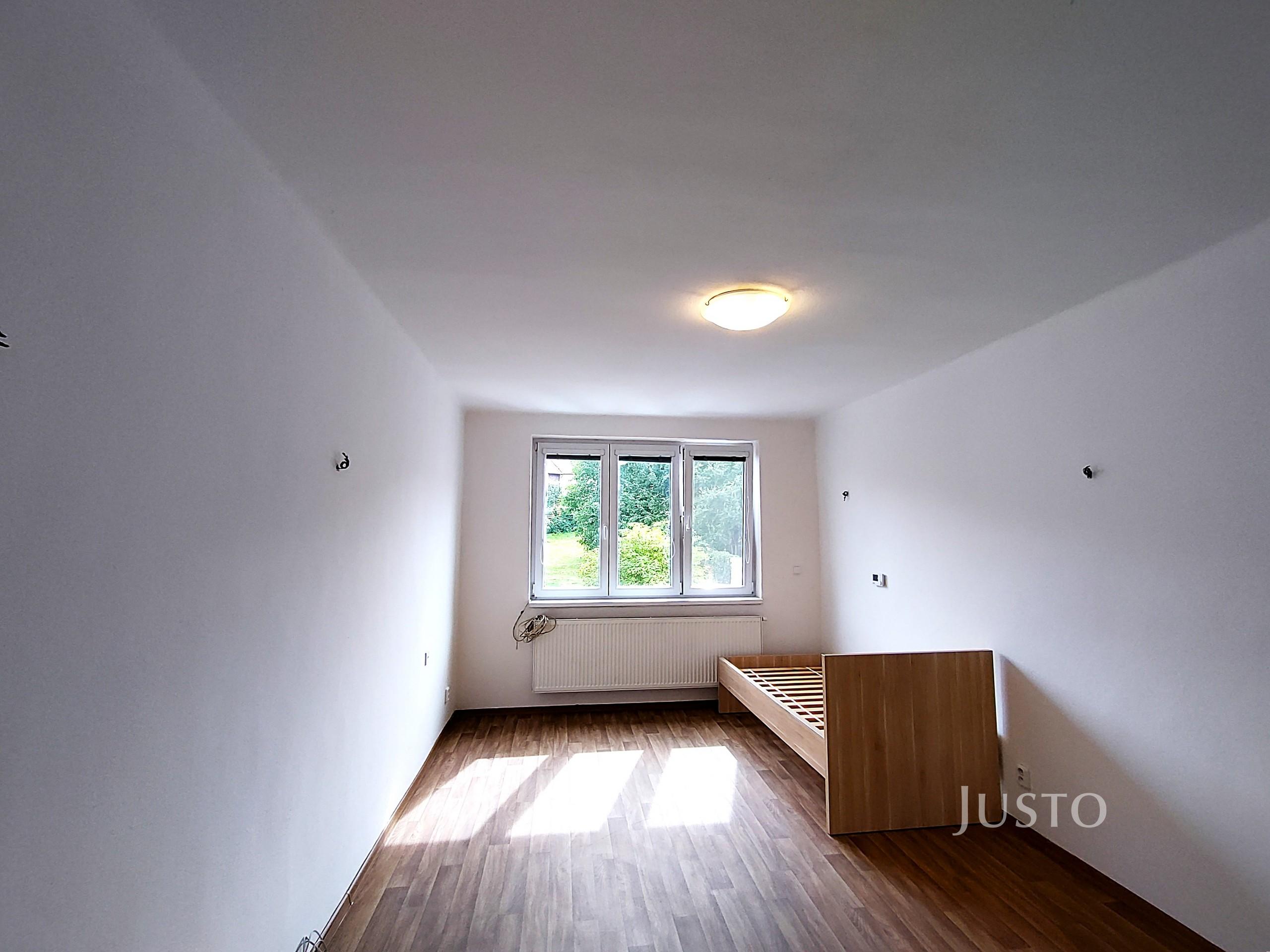 Pronájem 1+1 36 m², Písek - Budějovická