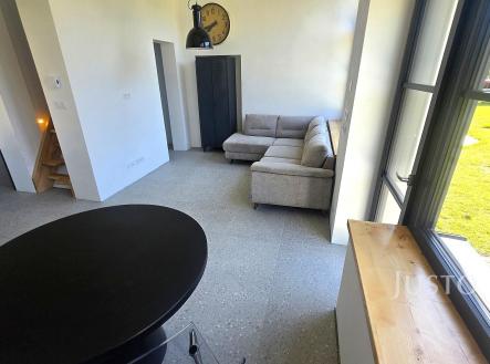 Pronájem bytu, 4+kk, 85 m²