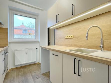 Pronájem bytu, 3+1, 66 m²