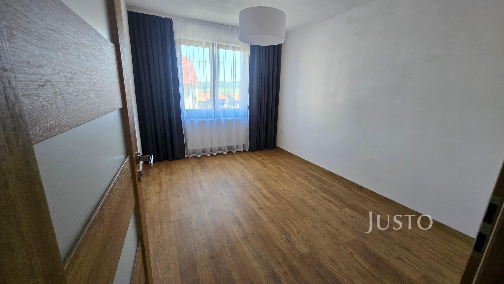 Pronájem 3+kk 72 m² + zahrada, garáž, Písek - Smrkovice