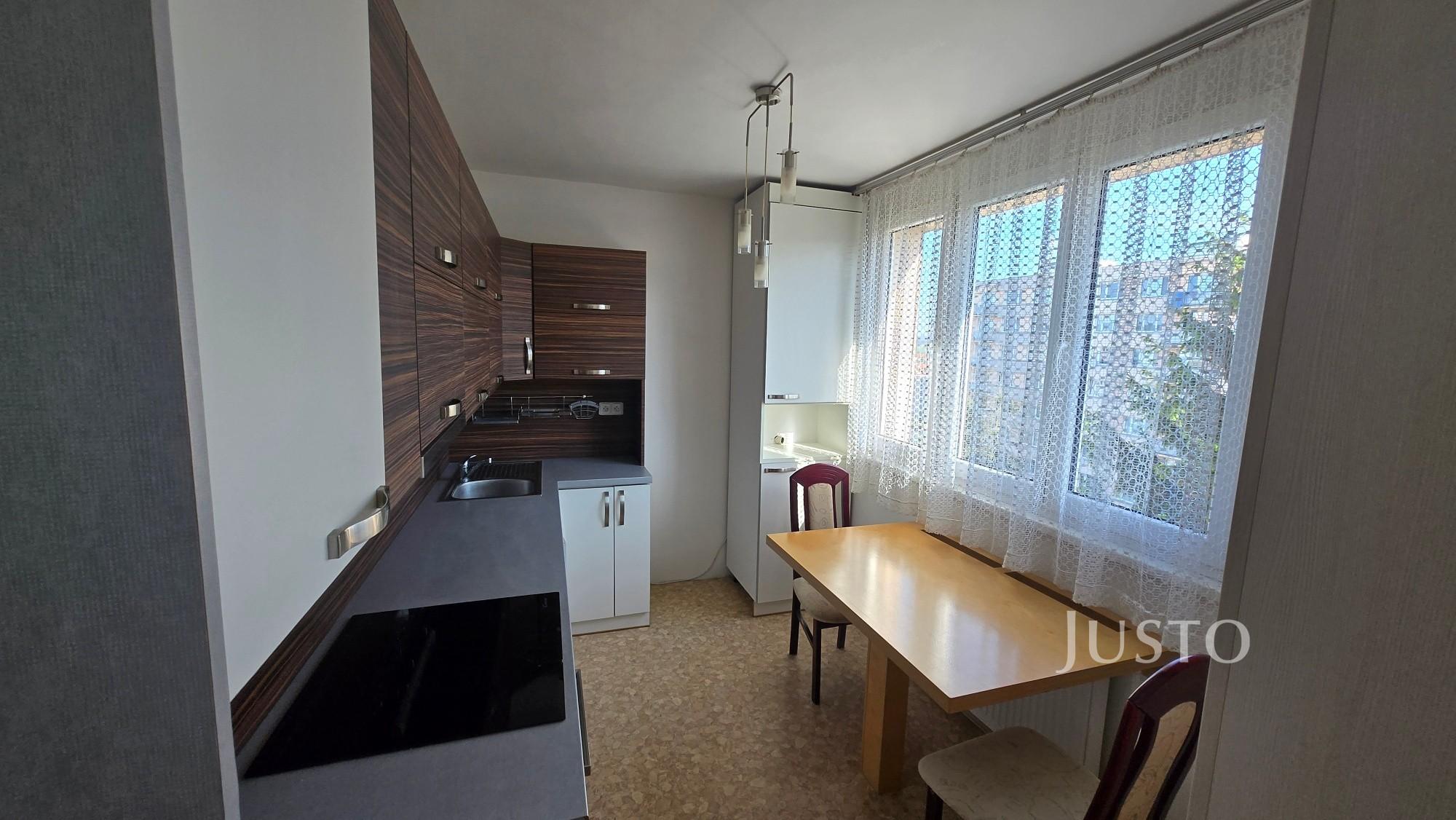 Pronájem 3+1 70 m² + balkón, Písek - Dr. M. Horákové