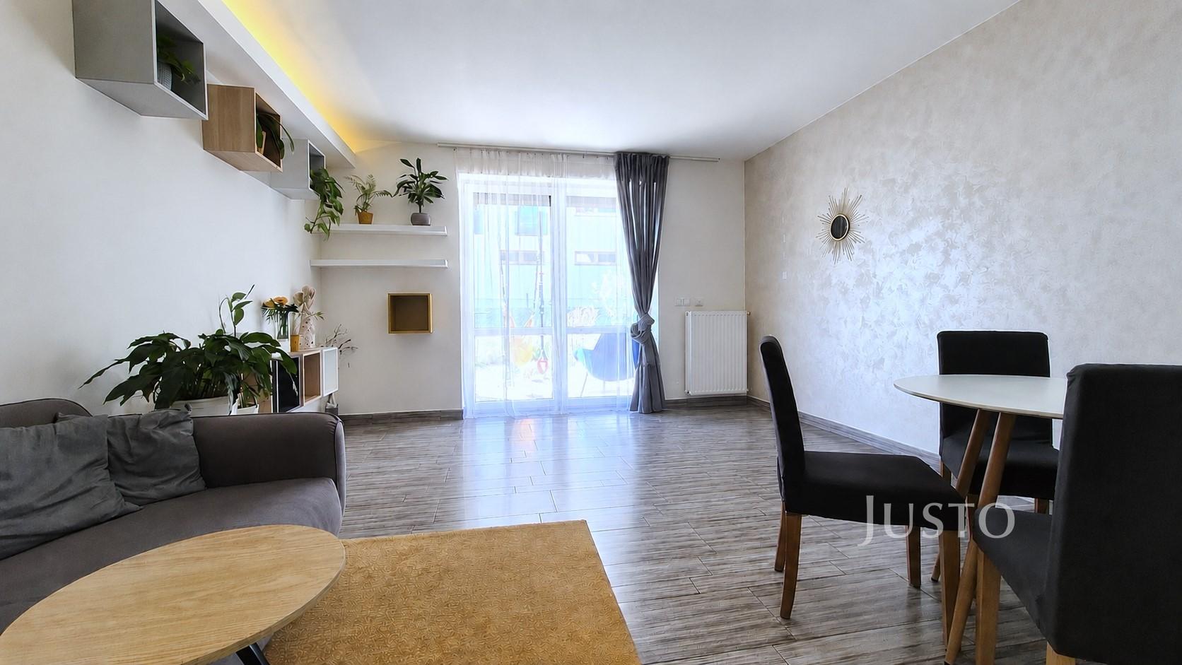 Pronájem 2+kk 54 m² + terasa 13 m² + parkování