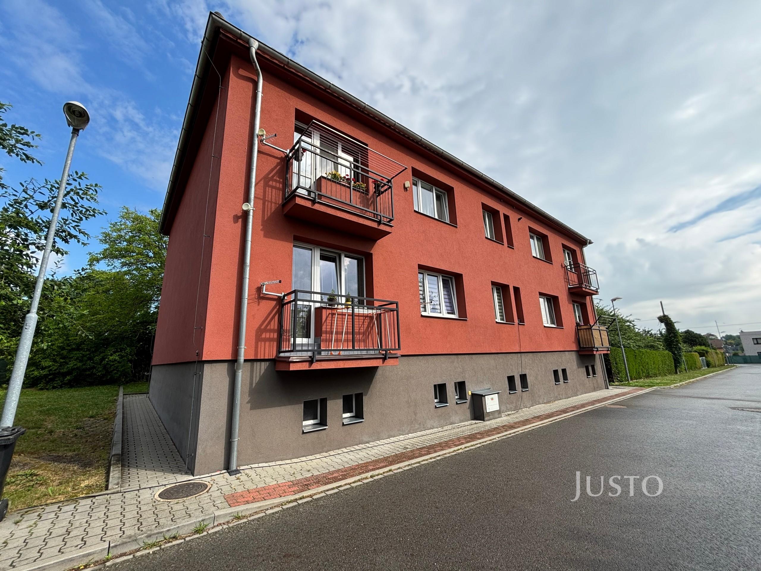 Pronájem 3+1 75 m² + balkón 2 m²