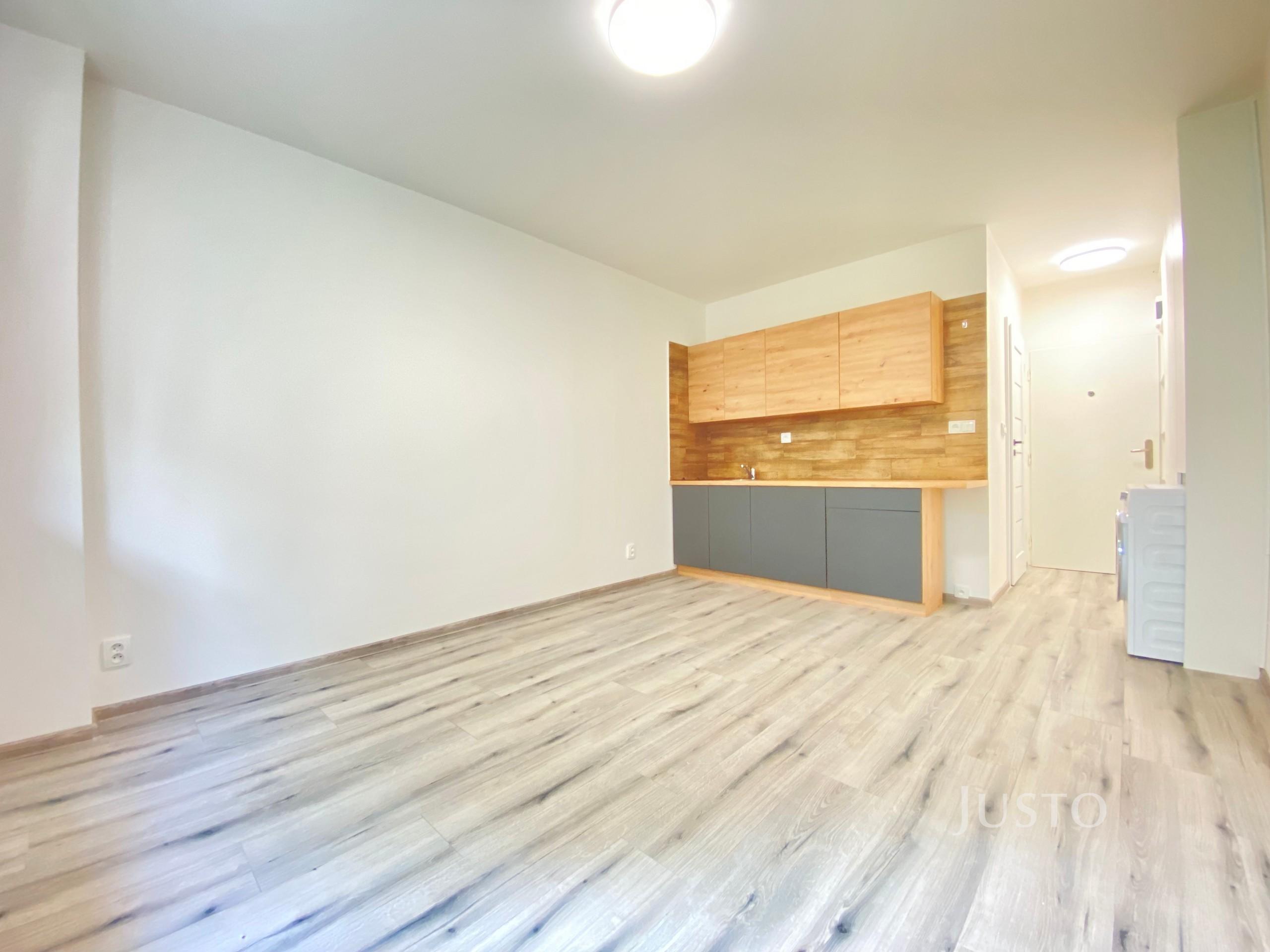 Pronájem 1+kk 21 m²