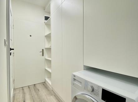 Pronájem bytu, 1+kk, 21 m²