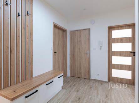 Pronájem bytu, 2+1, 54 m²
