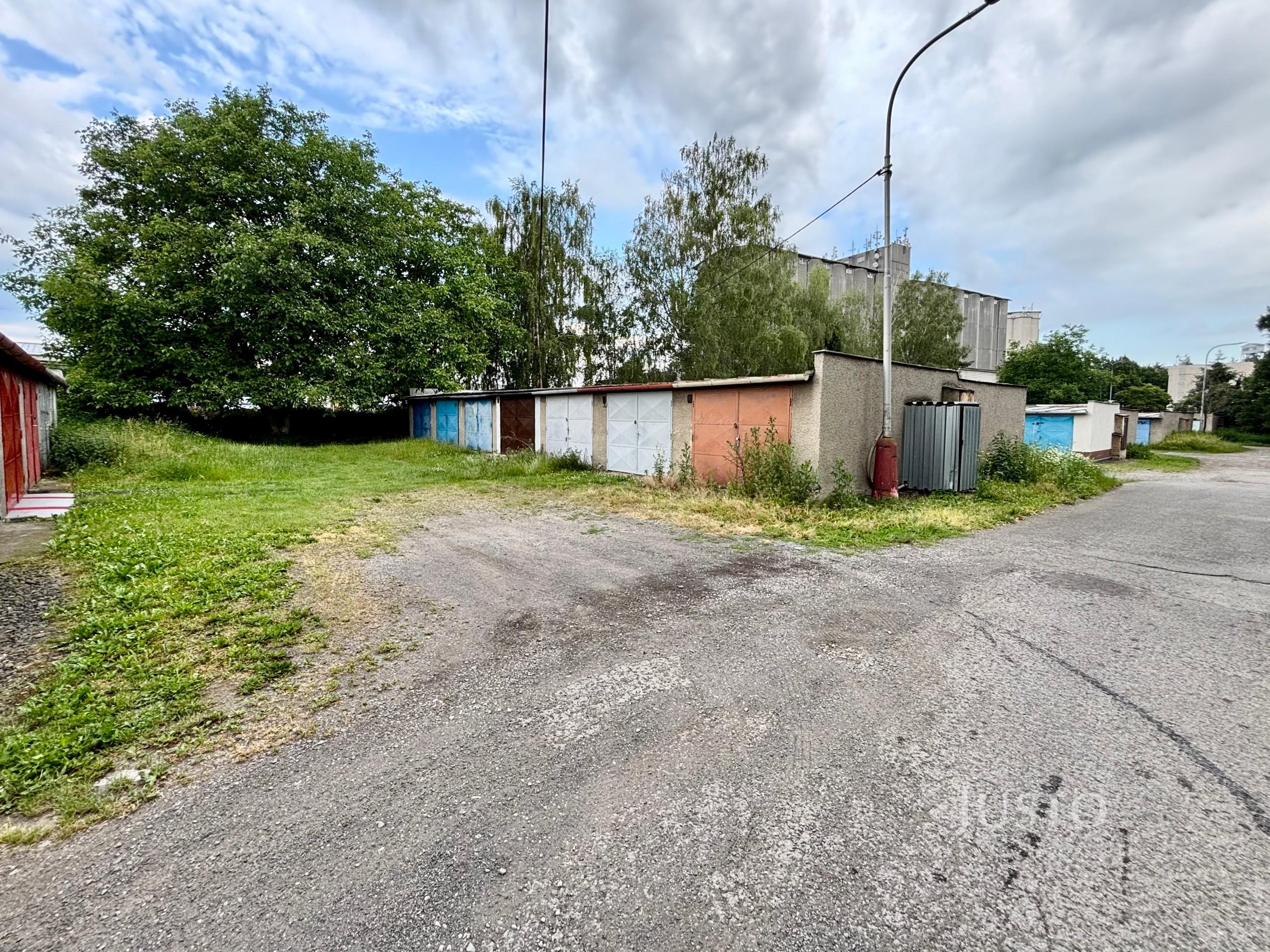 Prodej garáže 16 m²